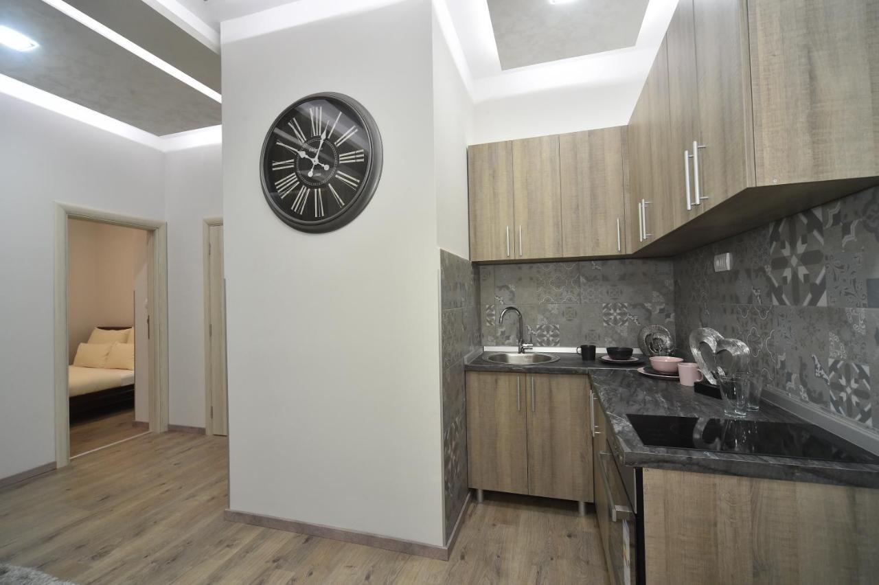 Atlas Apartments Belgrado Buitenkant foto