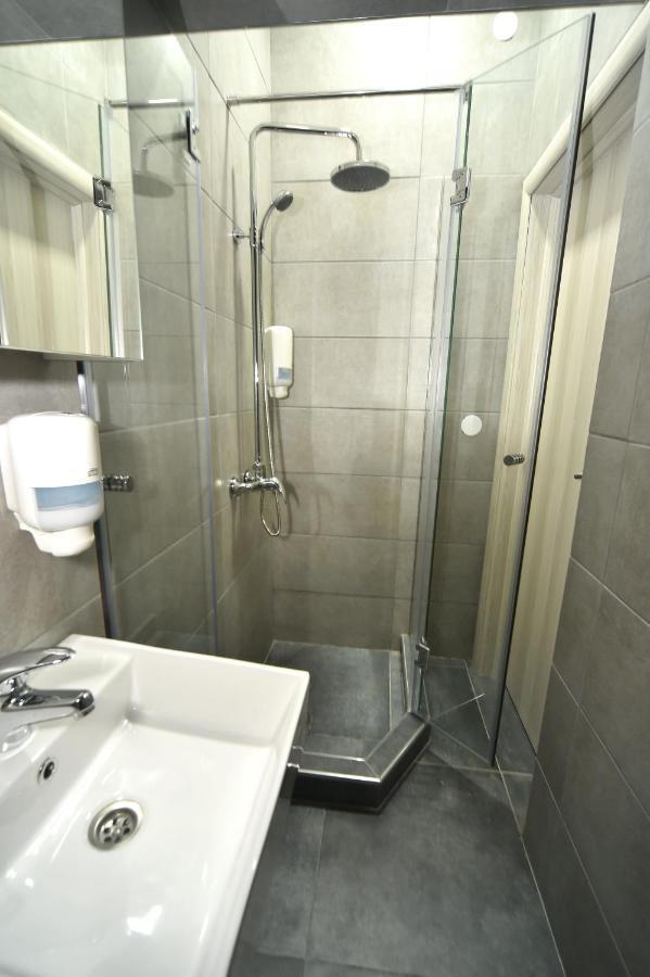 Atlas Apartments Belgrado Buitenkant foto